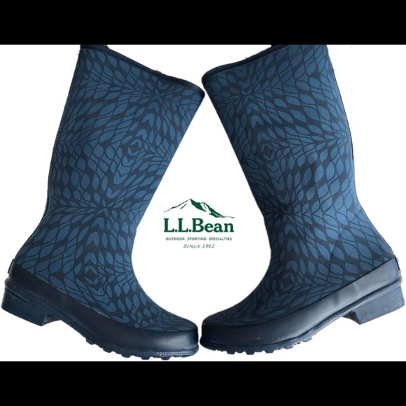 L.L. Bean Shoes - L.L bean WELLIE Size 7 best offer takes them
